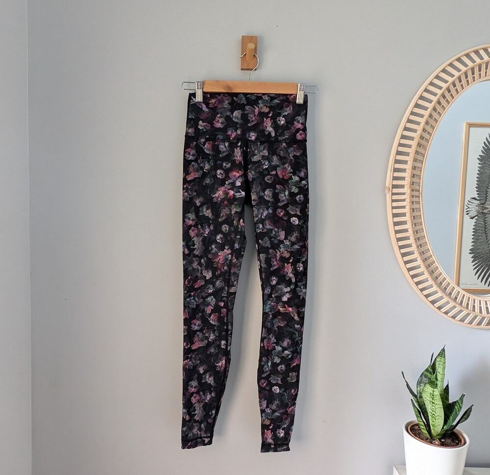 Lululemon Wunder Under High-Rise Tight 28" *Full-On Luxtreme Floral Size 4